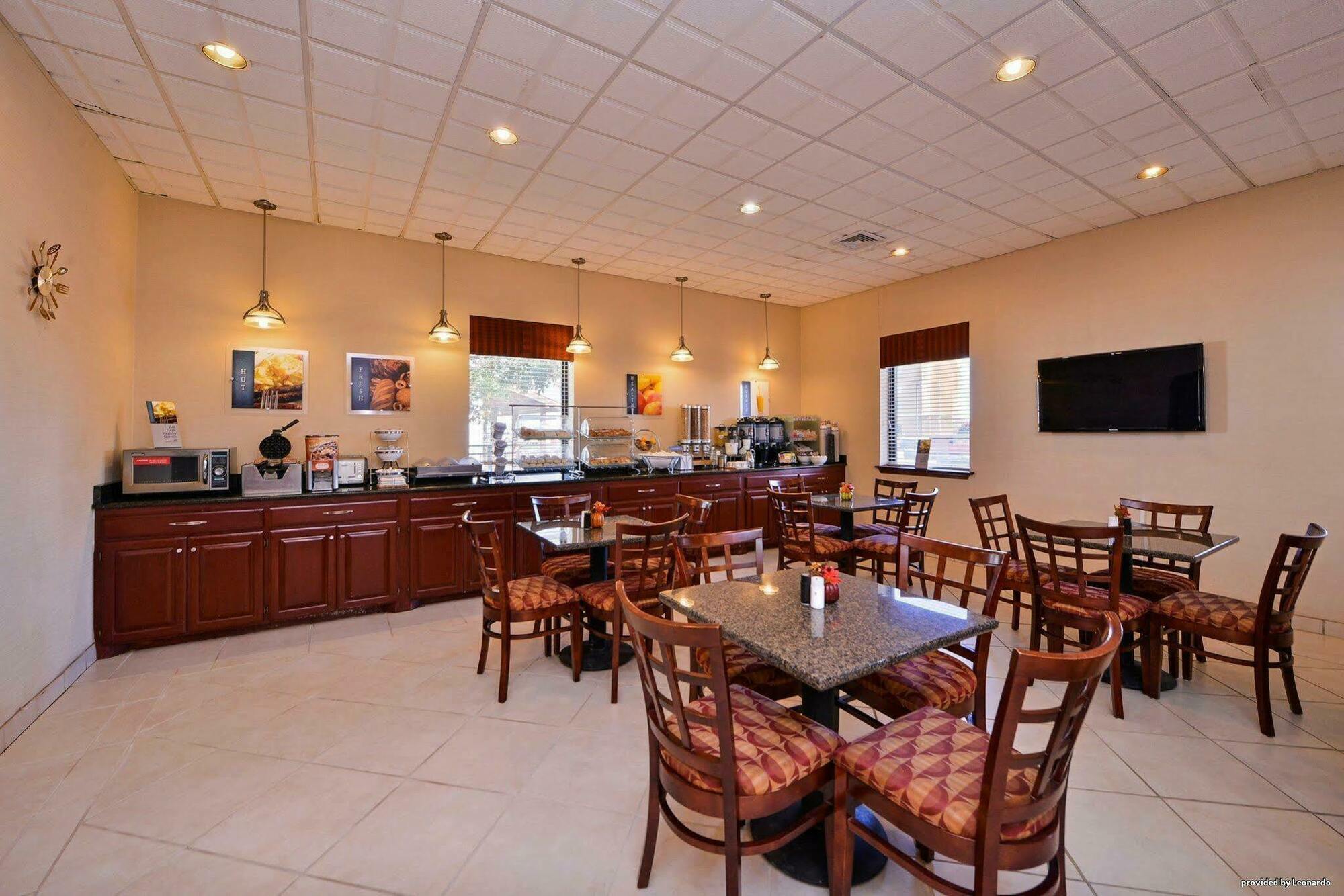 Best Western Northgate Inn Pampa Bagian luar foto