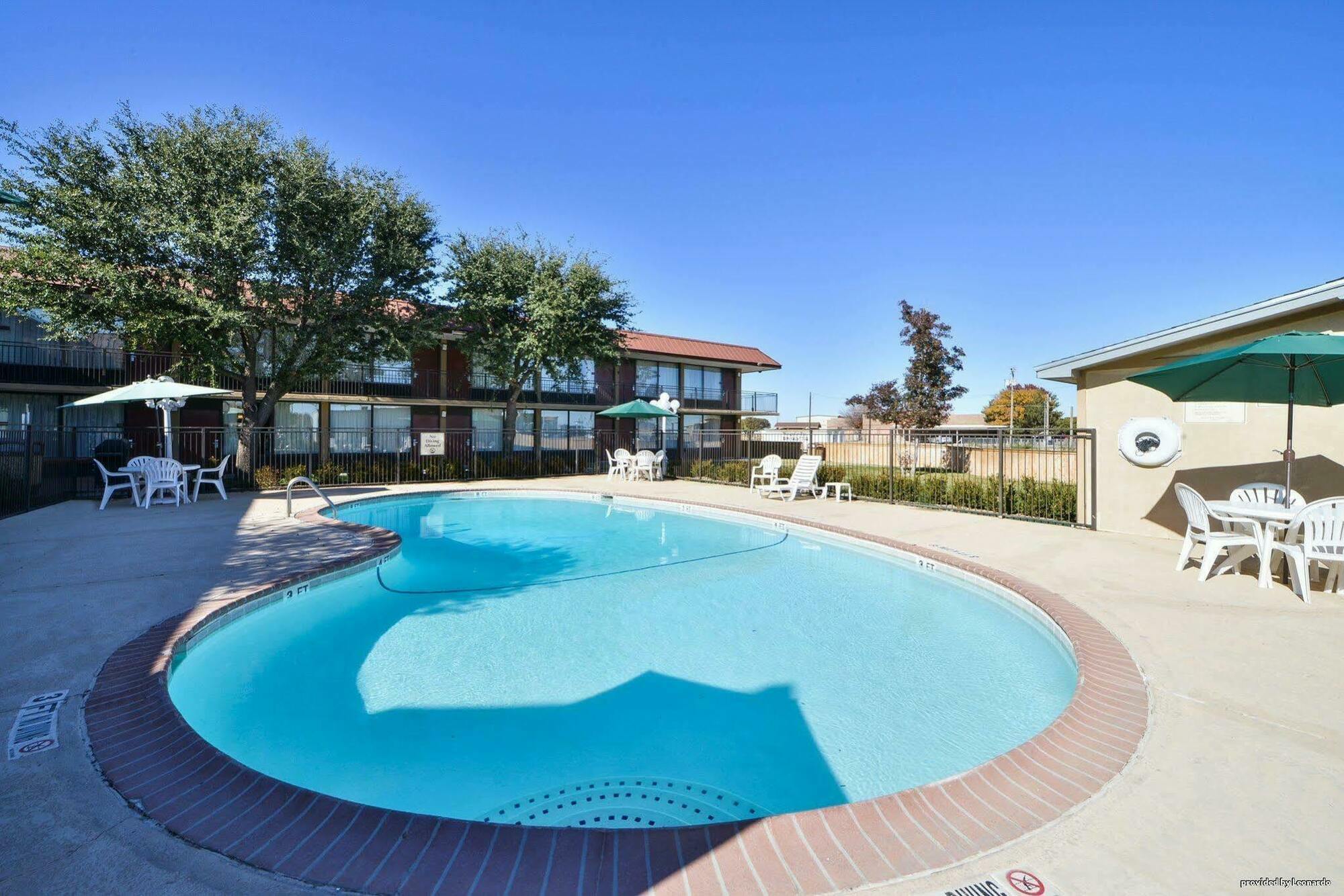 Best Western Northgate Inn Pampa Bagian luar foto