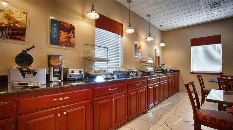 Best Western Northgate Inn Pampa Bagian luar foto